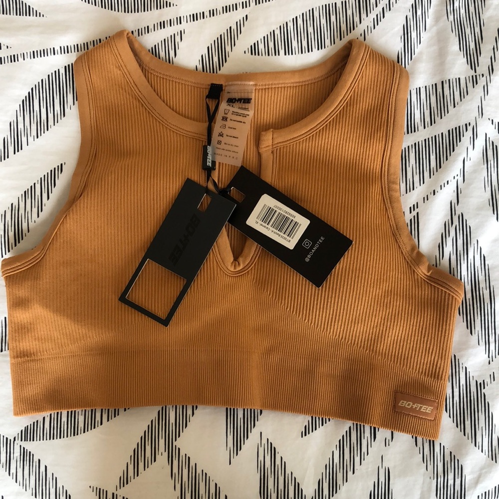 Bo & Tee All You’ve Got - cropped workout top